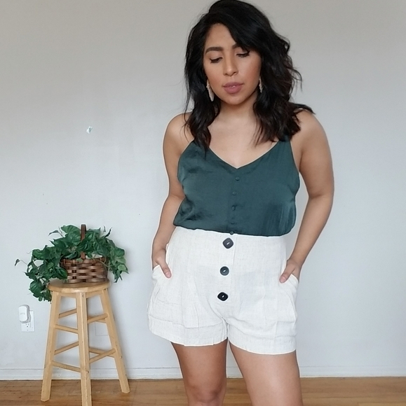 ANDY HIGH WAISTED CREAM BUTTON SHORTS - Picture 2 of 7